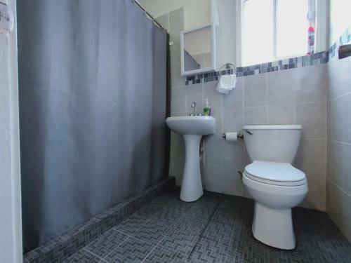 2-bedroom Apartment Centrally Located, Near Us Consulate