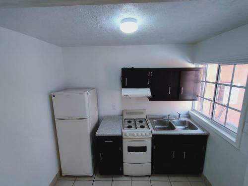 2-bedroom Apartment Centrally Located, Near Us Consulate