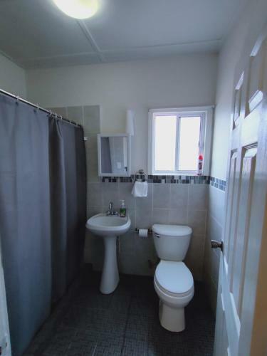 2-bedroom Apartment Centrally Located, Near Us Consulate