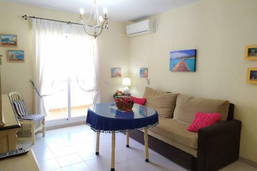 Acogedor Apartamento A 100 M. de Pinares Y Playa