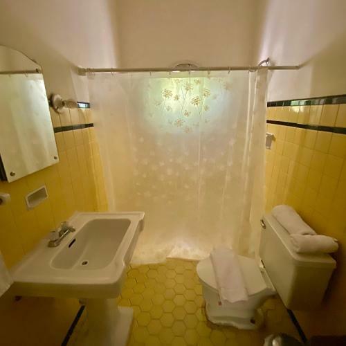 Hotel Hostal Casablanca