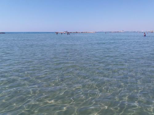 Girasol Beach Apartment 200m From Yanathes Beach