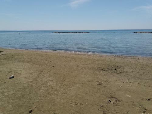 Girasol Beach Apartment 200m From Yanathes Beach