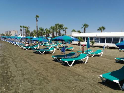 Girasol Beach Apartment 200m From Yanathes Beach