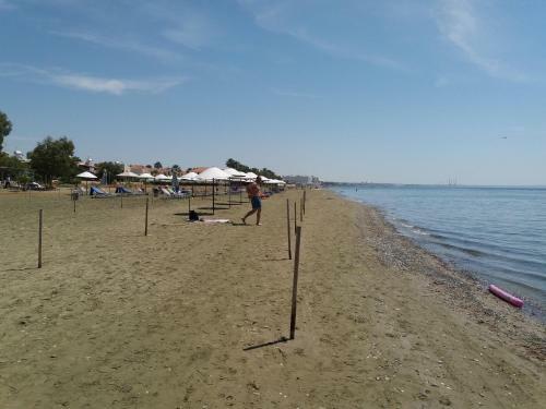 Girasol Beach Apartment 200m From Yanathes Beach
