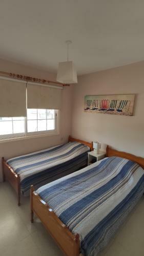 Girasol Beach Apartment 200m From Yanathes Beach