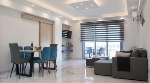 Luxury Beachfront Apartment