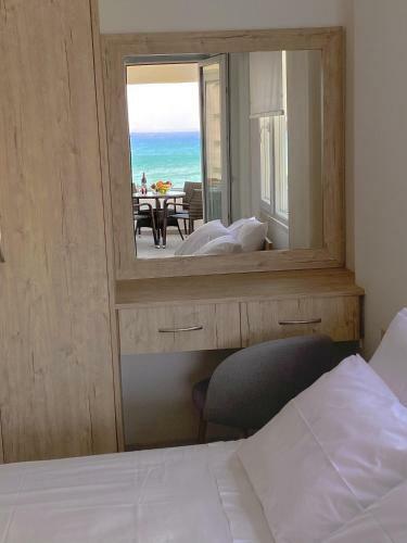 Luxury Beachfront Apartment
