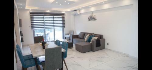 Luxury Beachfront Apartment