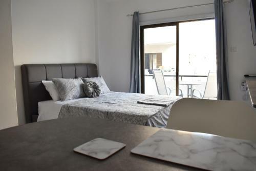Marias Apartment - In City Centre,near Beach