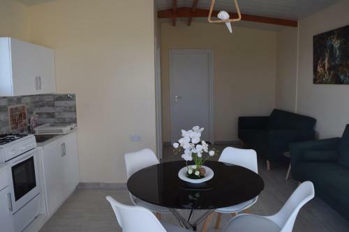 Mersinera Paradise Garden 2