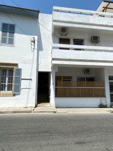 Albergue Past Or Trail