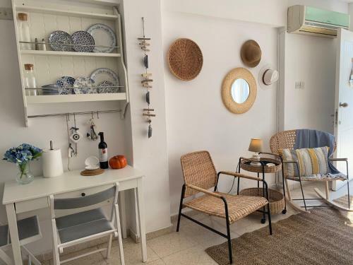Apartamento Romy's 1-br Apt By The Beach