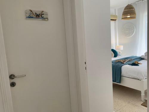 Apartamento Romy's 1-br Apt By The Beach