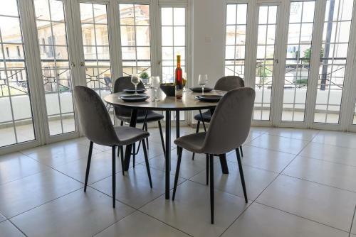 Jana's 2-br Apartment In Larnaca
