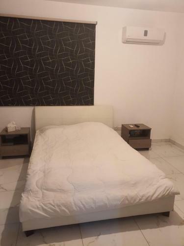 Immaculate 2-bed Apartment In Larnaca
