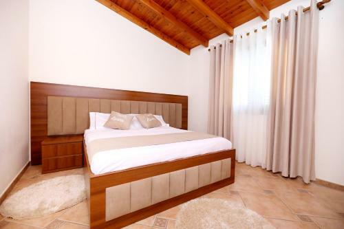 Vila Lution Apartament Villa