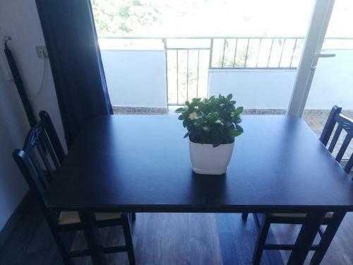 Evoo Apartment With Free Parking And Seview!