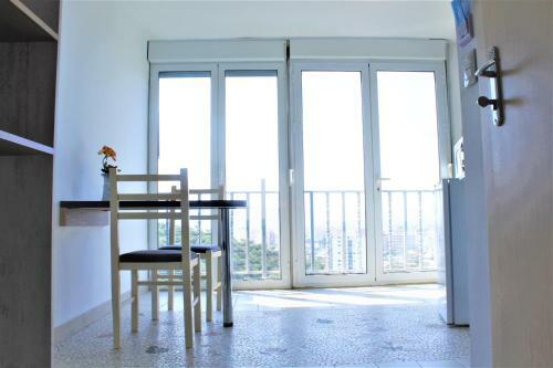 Evoo Apartment With Free Parking And Seview!