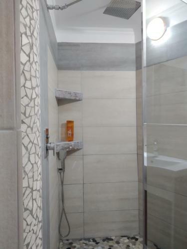 Evoo Apartment With Free Parking And Seview!