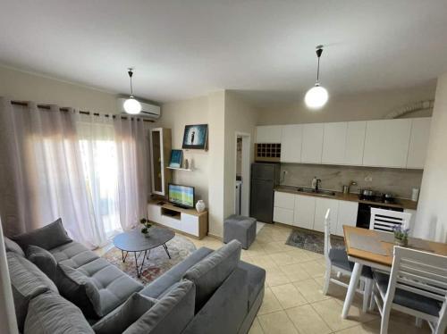 Joni Apartment