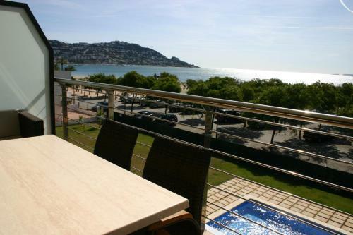 Apartaments Terraza - Salat� Mar