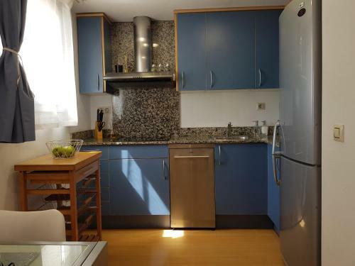 Apartamento Con Piscina En Los Canales de Rosas