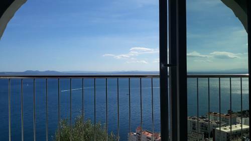Apartamento La Dicha -vista Al Mar, Piso Moderno