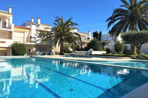 Apartamento En Roses Parking Y Piscina Comunitaria