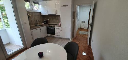 Lolita Apartment City Center