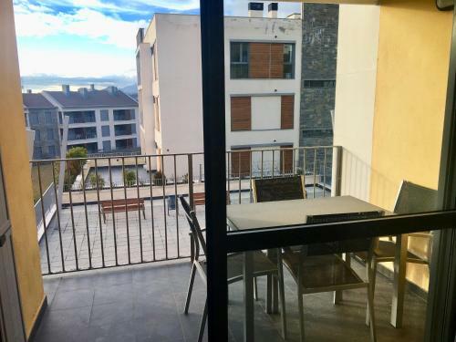 Apartamento Esqu� Y Golf Las Margas