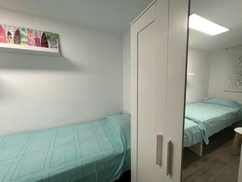 Sant Adria Beach Apartment Wi-fi Parking Free