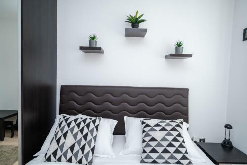 Bright 1bdr Apartment In The City Center