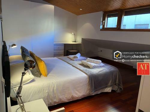 Apartamento Homyat Atico Prior, Plaza Mayor