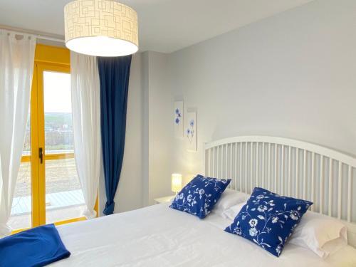 Apartamento Nuevo, Accesible Y Con Piscina !!!