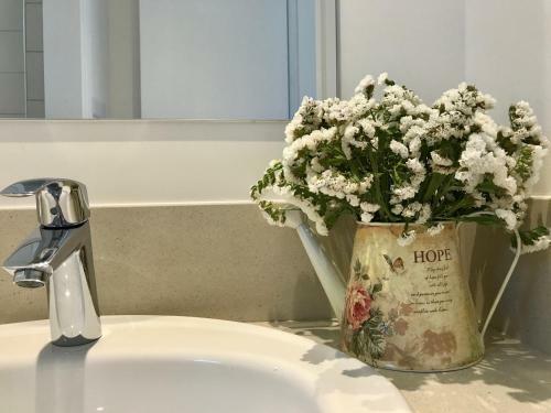 Bed & Breakfast Avgi's Home