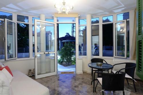Bed & Breakfast Avgi's Home