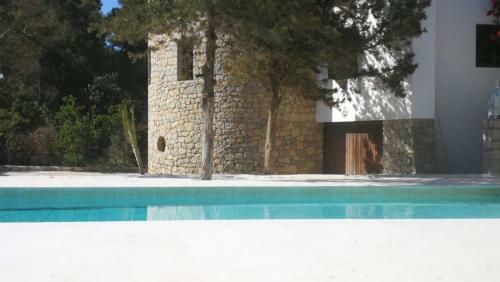 Nwt Villa Tower