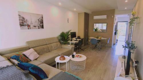 Stay Downtown Retreat