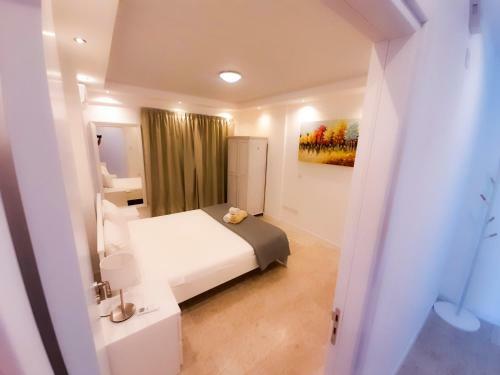 Apartamento Franklin's Place, Modern 2 Bedroom, Sleeps 5