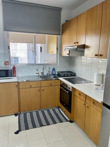 Beautiful 2-bedroom Apartment By The Sea!