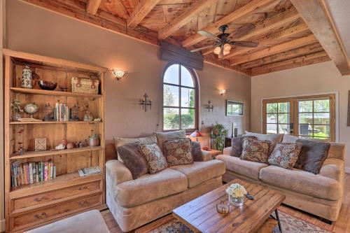 Main Home And Casita With Rooftop Deck And Patio