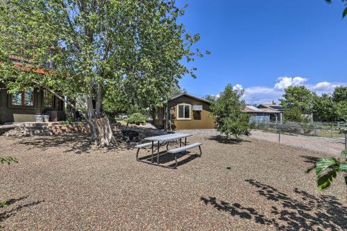 Main Home And Casita With Rooftop Deck And Patio
