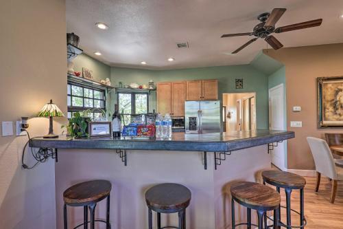 Main Home And Casita With Rooftop Deck And Patio