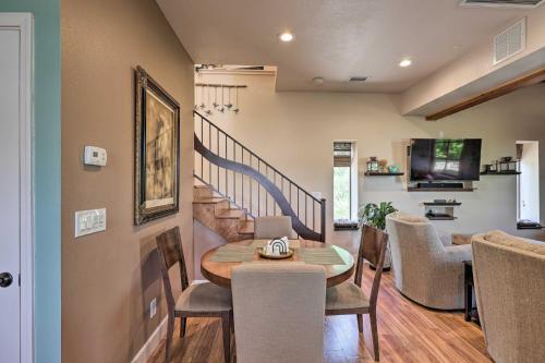 Main Home And Casita With Rooftop Deck And Patio