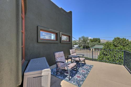 Main Home And Casita With Rooftop Deck And Patio