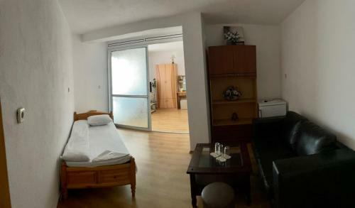Hostal ?????? ????? ?????
