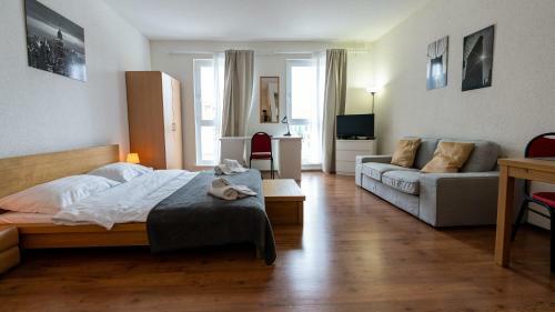 Hine Adon Aparthotel