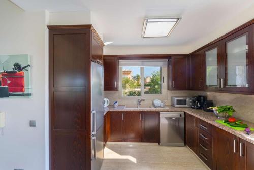 Harmonia Beach Villa