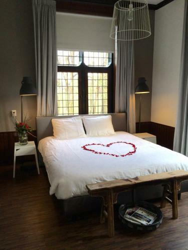 Hotel Kasteel De Essenburgh